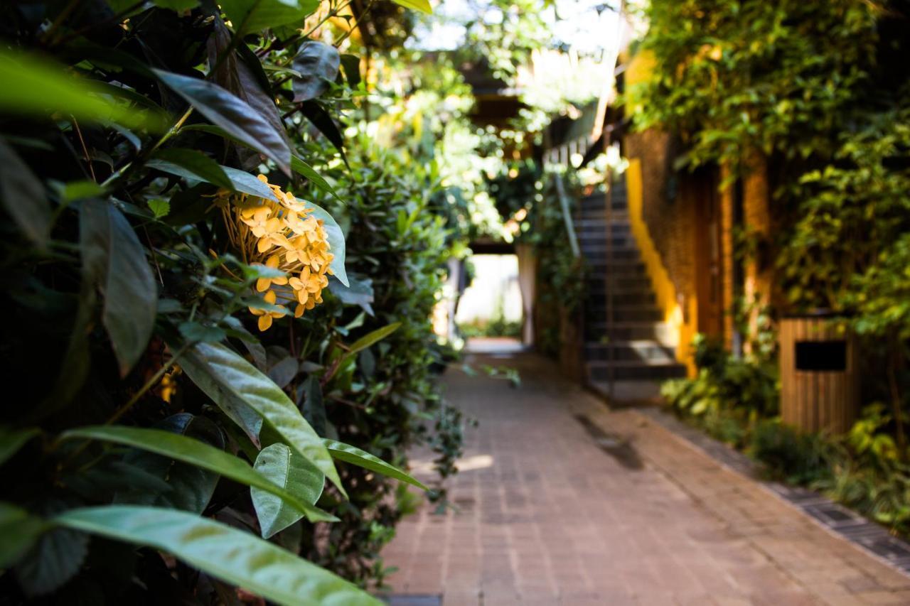 Hotel Bougainviller Kampala Ngoại thất bức ảnh
