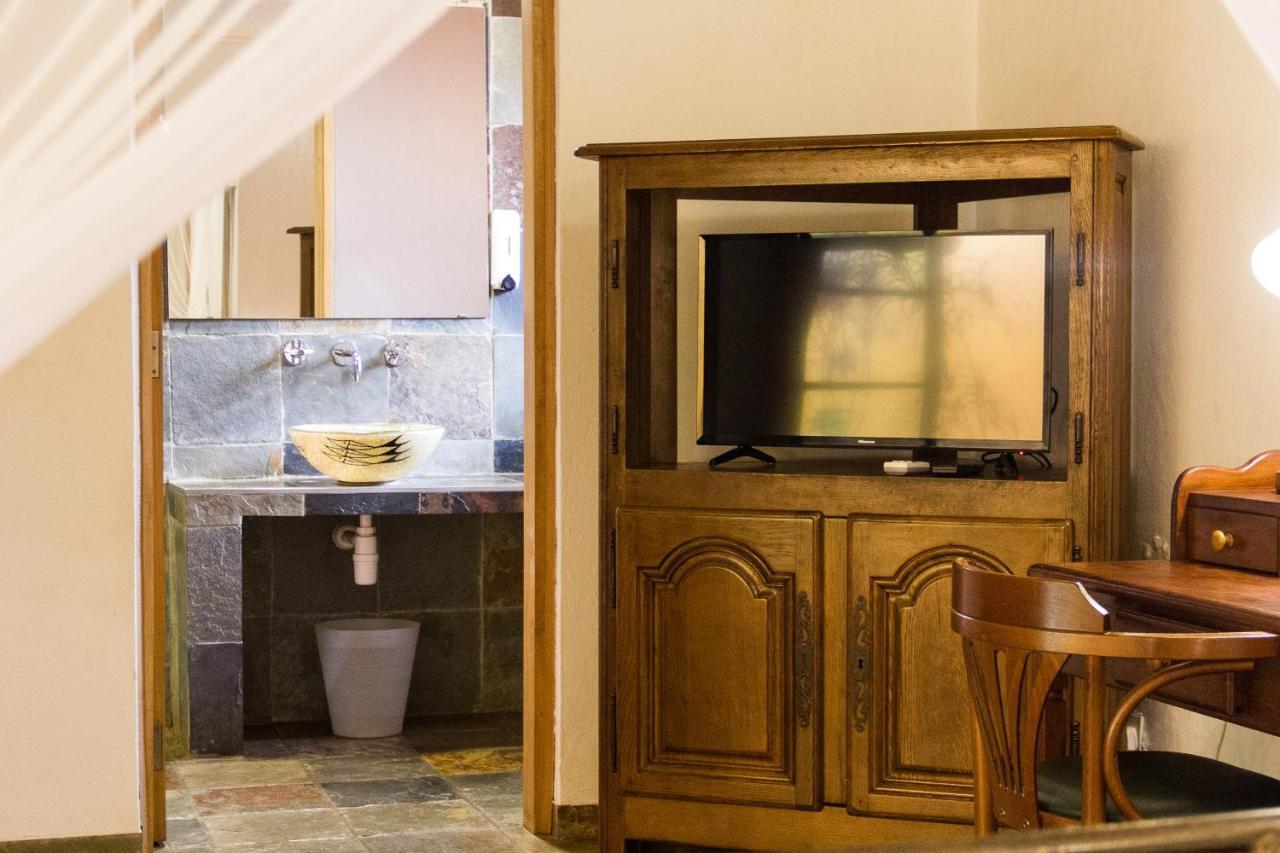 Hotel Bougainviller Kampala Ngoại thất bức ảnh